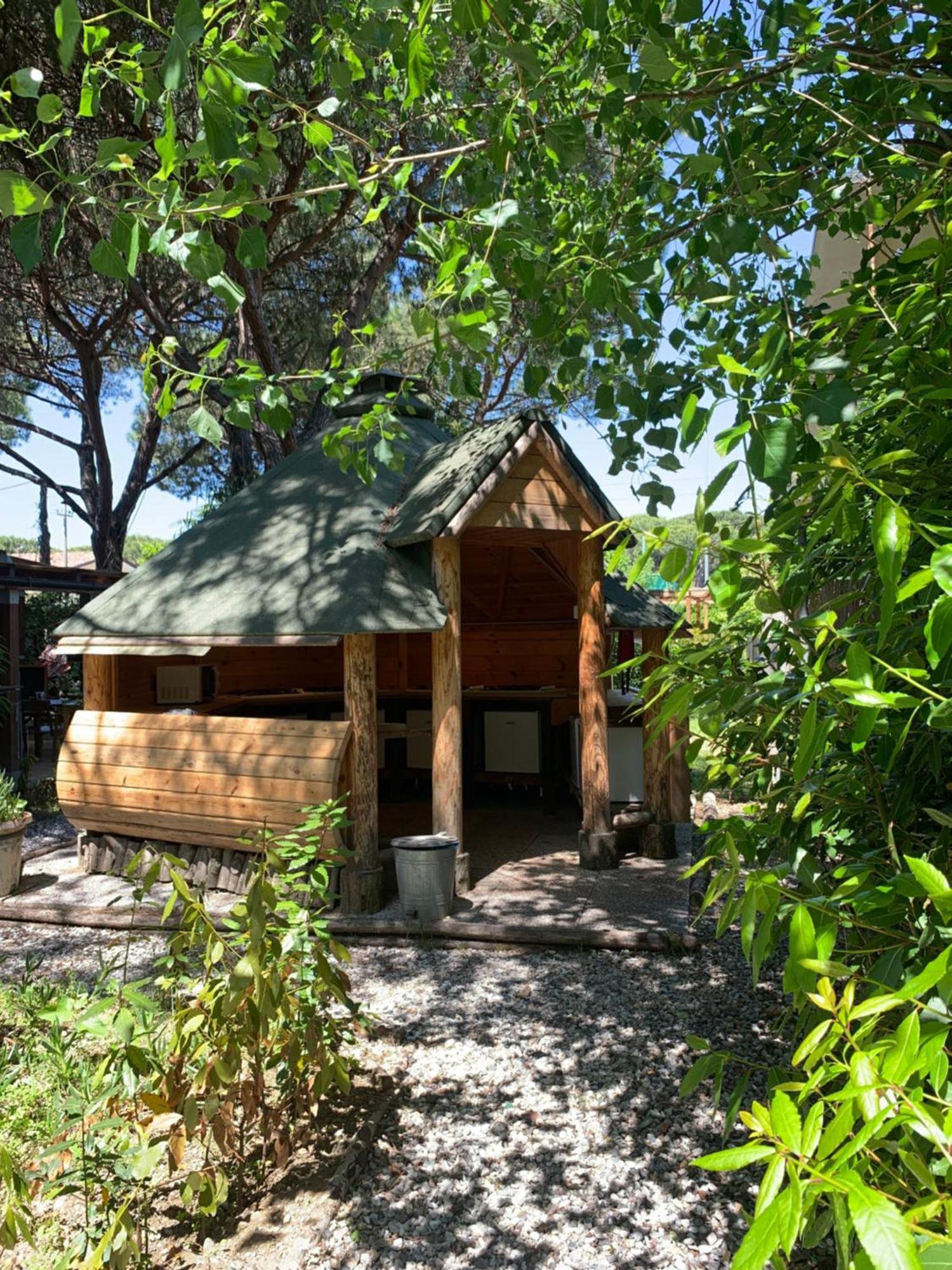 Camping Dolce Sole Marina di Massa Exterior foto